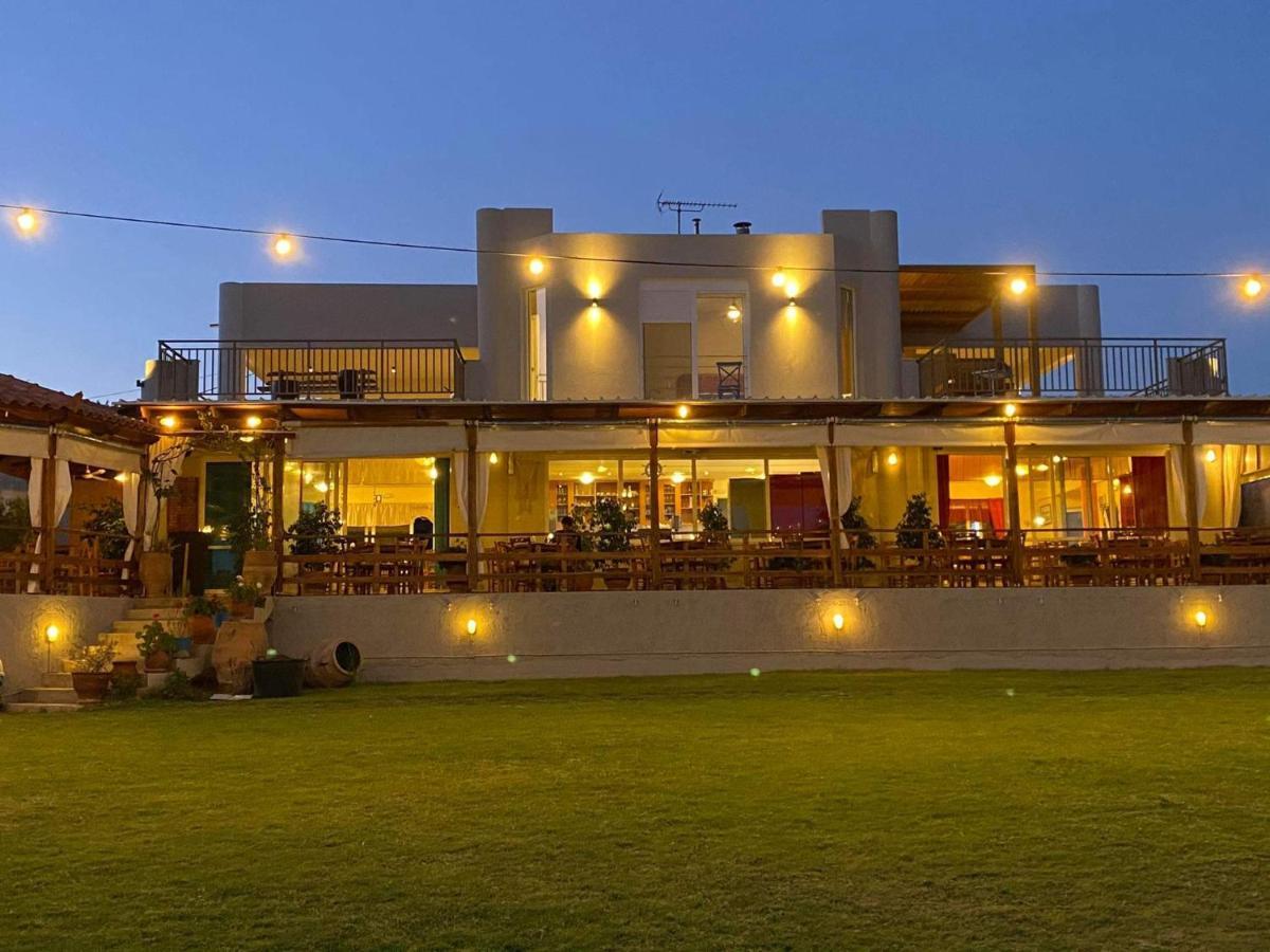 Houmas Apartments Yialos Bagian luar foto