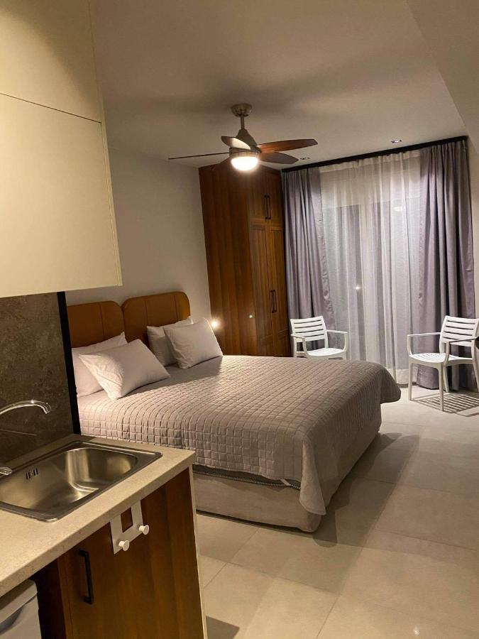 Houmas Apartments Yialos Bagian luar foto